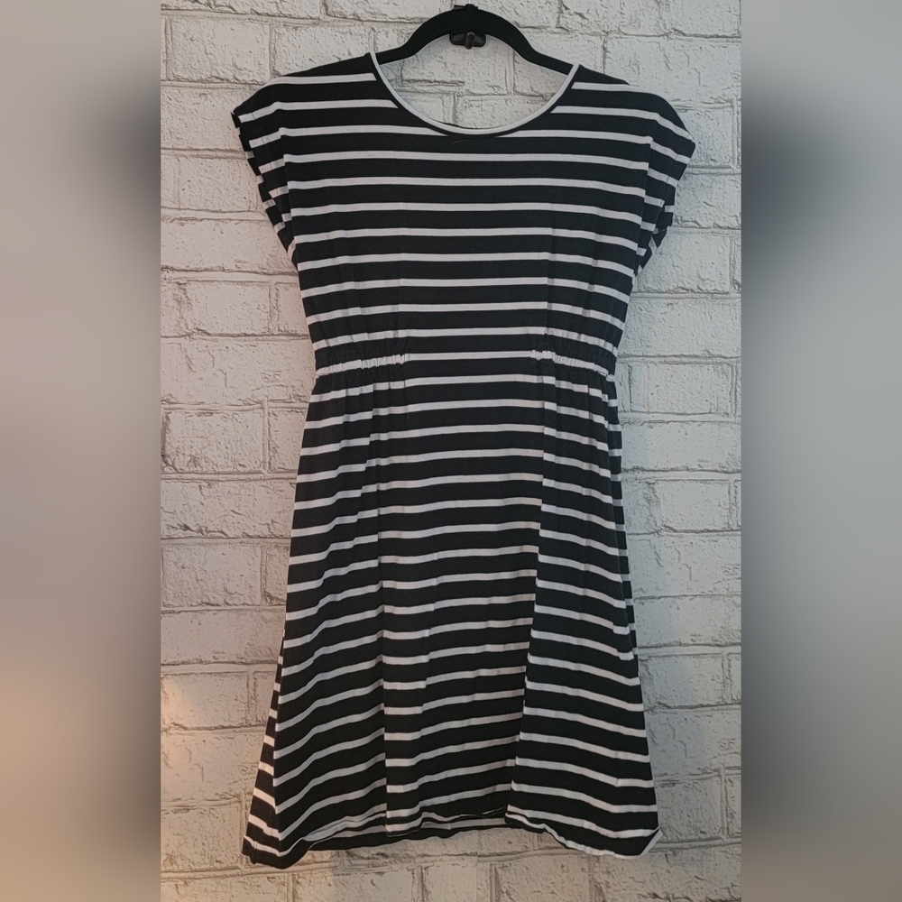 Black white striped dress girl XL